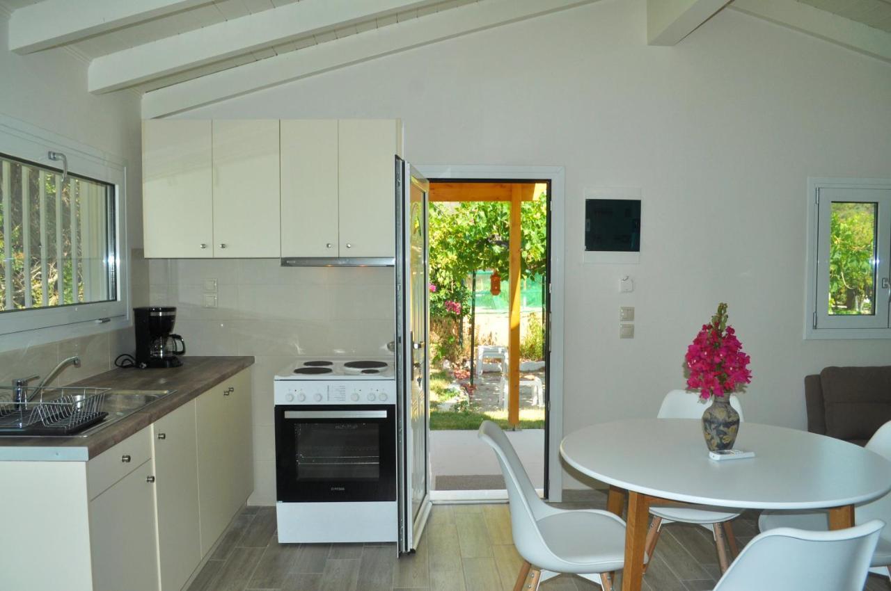 Beachfront House “yannis” On Agios Gordios In Corfu